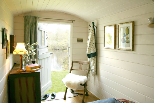 Miller's Huts Dorset :: shepherd's hut stays at a stoneground flour mill